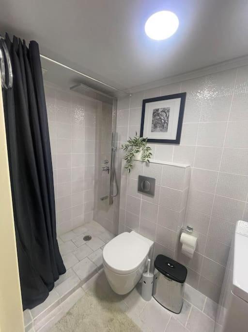 Studio In The Center, 2 Mins From The Beach Loutraki  Exterior photo