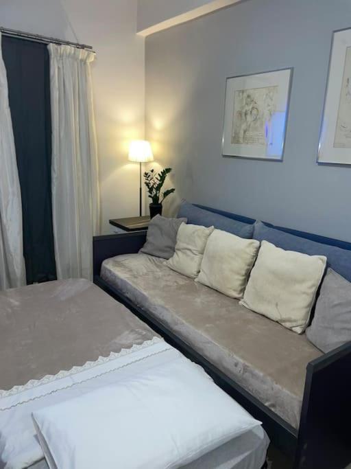 Studio In The Center, 2 Mins From The Beach Loutraki  Exterior photo